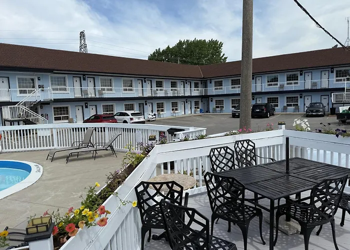 3 star hotels Falls Lodge By The Falls