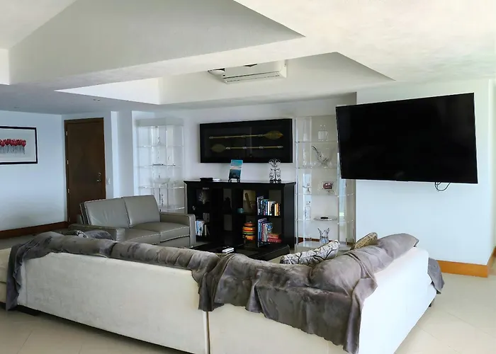 Grand Venetian Comfort