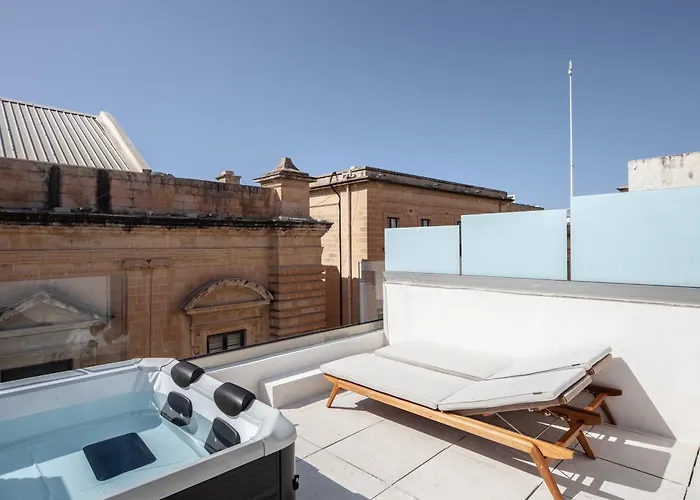 Hotels with tennis Republic Boutique