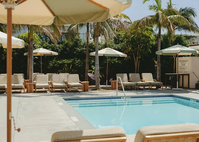 Hotels Close to Airport June West La, A Member Of Design s