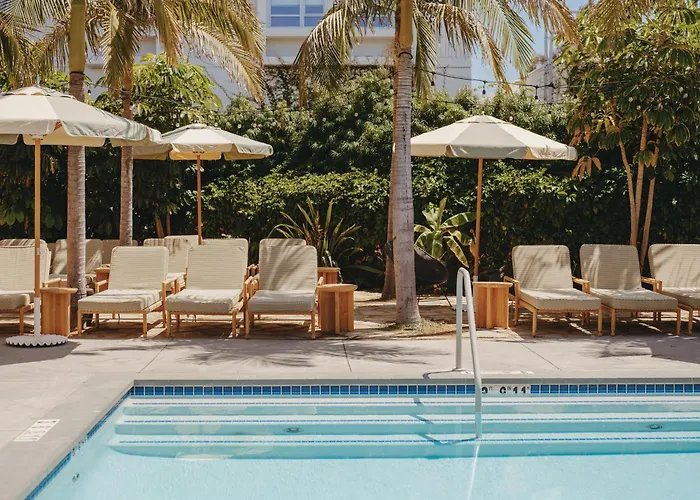 Hotels Close to Airport June West La, A Member Of Design s