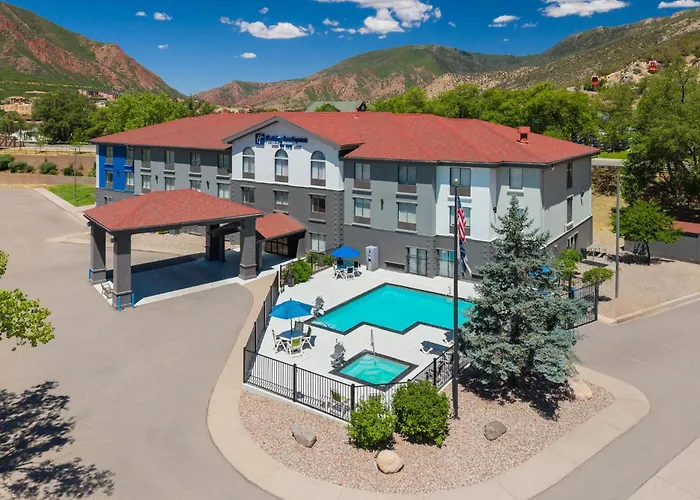 Trip to College Holiday Inn Express Glenwood Springs Aspen Area By Ihg