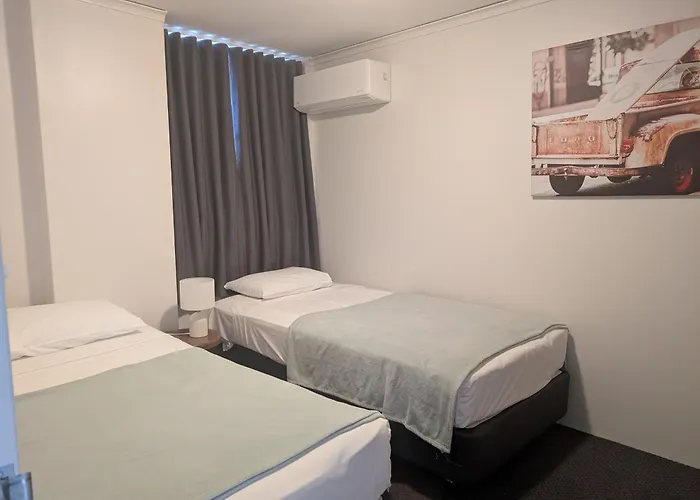 Tradewinds Apartments