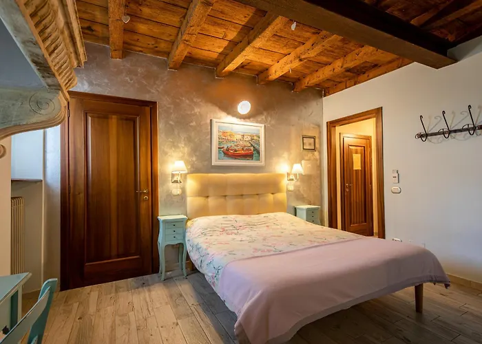 Borgo Di Calmasino