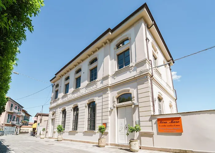  Miramare Apartments&Suites