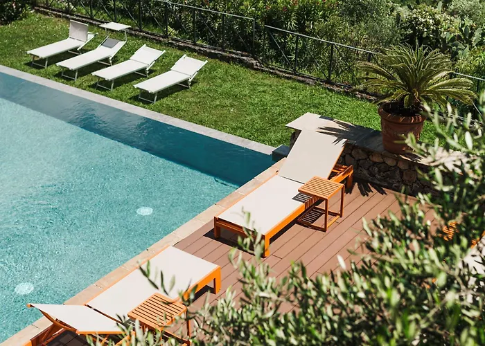  Miramare Apartments&Suites