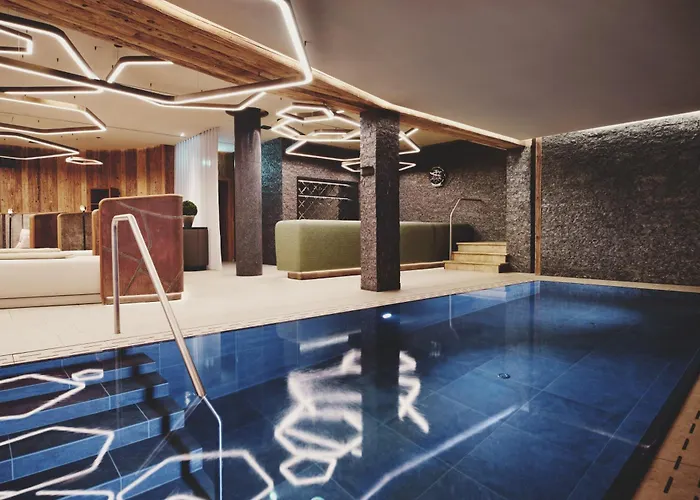 Pets Allowed Hotel Burg Oberlech