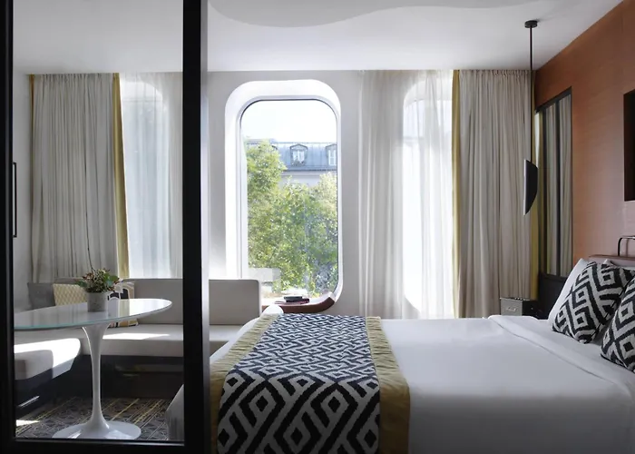 Renaissance Paris Republique &Spa
