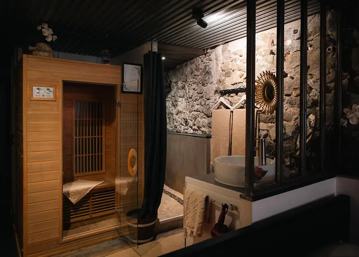 Sweet Loft Grenoble-Love Room avec jacuzzi&sauna
