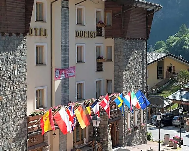 Hotel Tourist