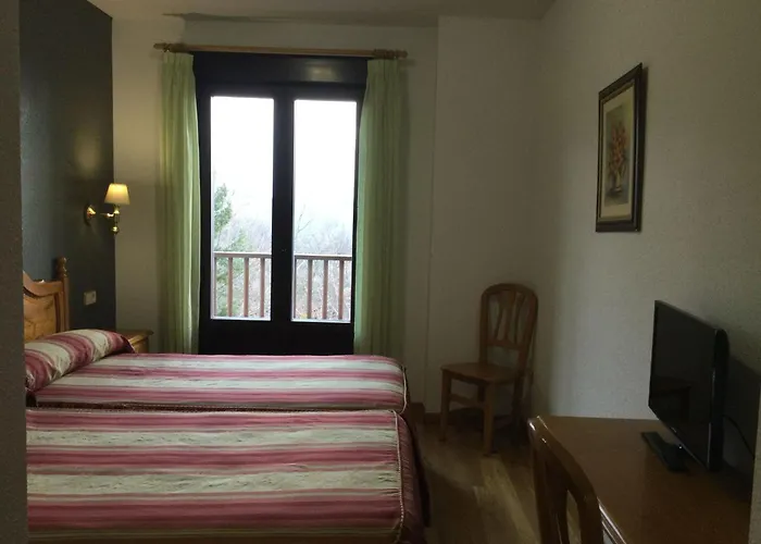 Hotel Cinco Castaños