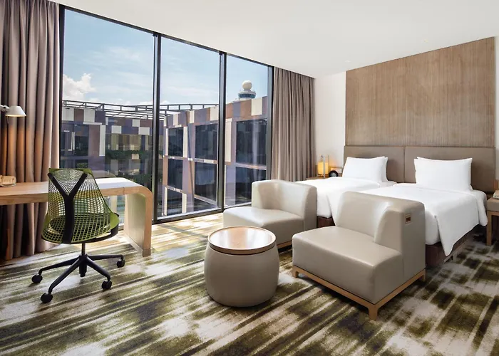 In Luxury hotels Crowne Plaza Changi Airport By Ihg
