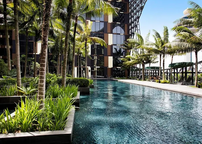 In Luxury hotels Crowne Plaza Changi Airport By Ihg