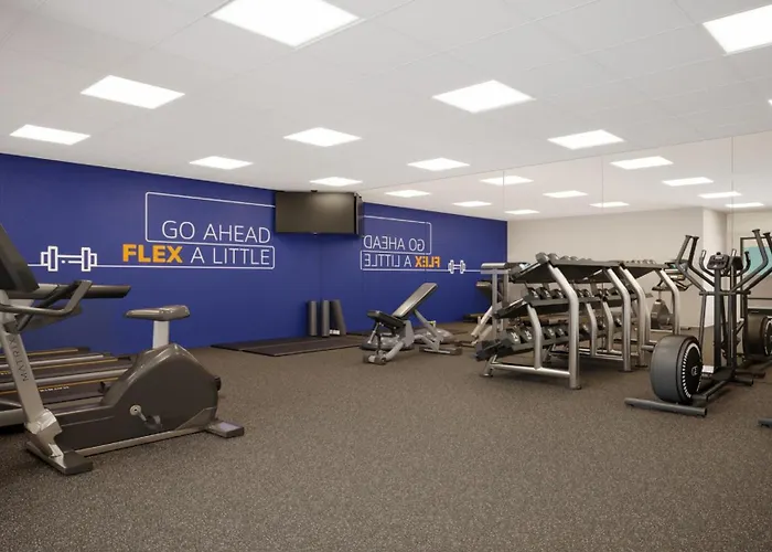 Holiday Inn Express & Suites Phoenix - Midtown, An Ihg