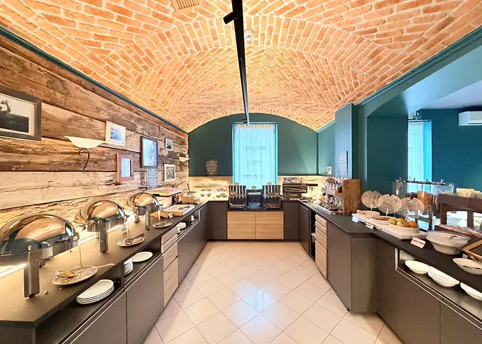 Hotel Benaco
