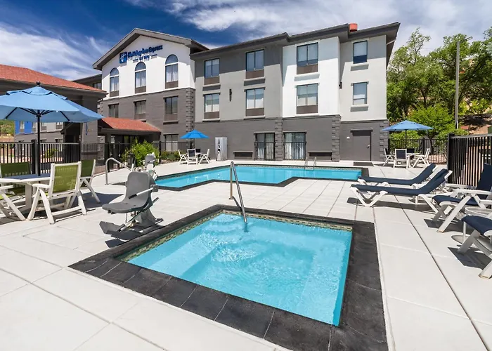 Trip to College Holiday Inn Express Glenwood Springs Aspen Area By Ihg