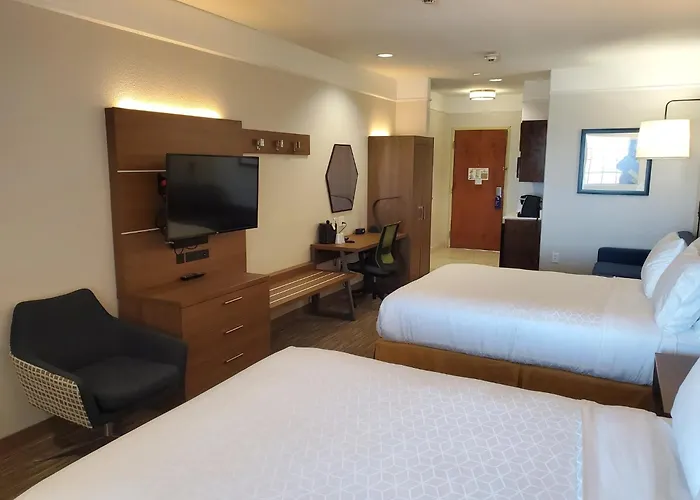 Holiday Inn Express & Suites Galveston West-Seawall
