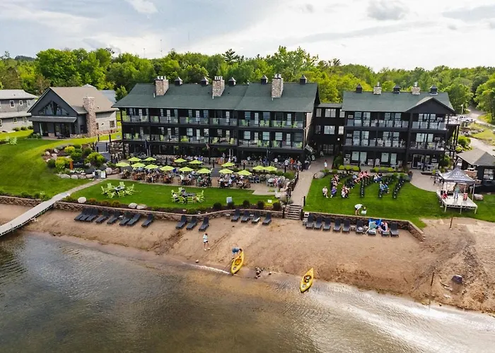 Resorts Guide Quarterdeck