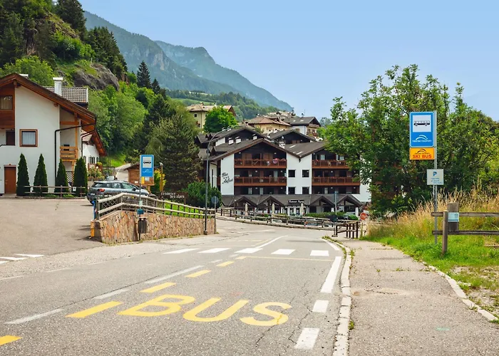 Hotel Con Piscina Residence Des Alpes
