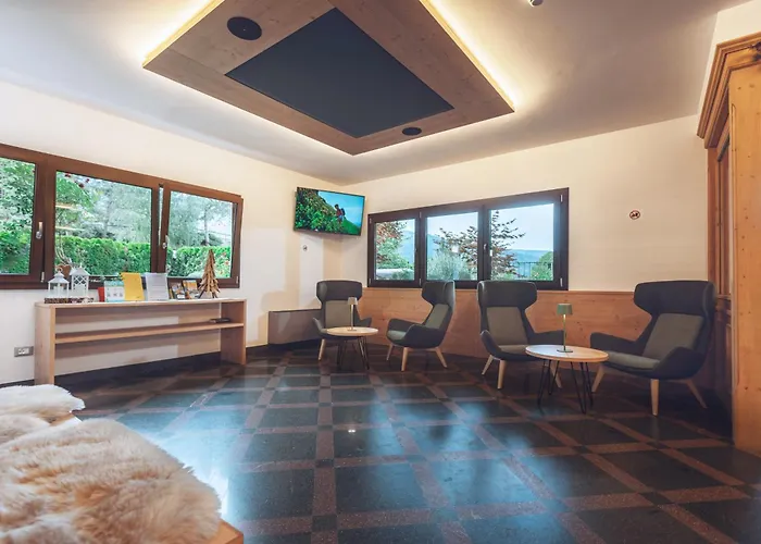 Hotel Con Piscina Residence Des Alpes