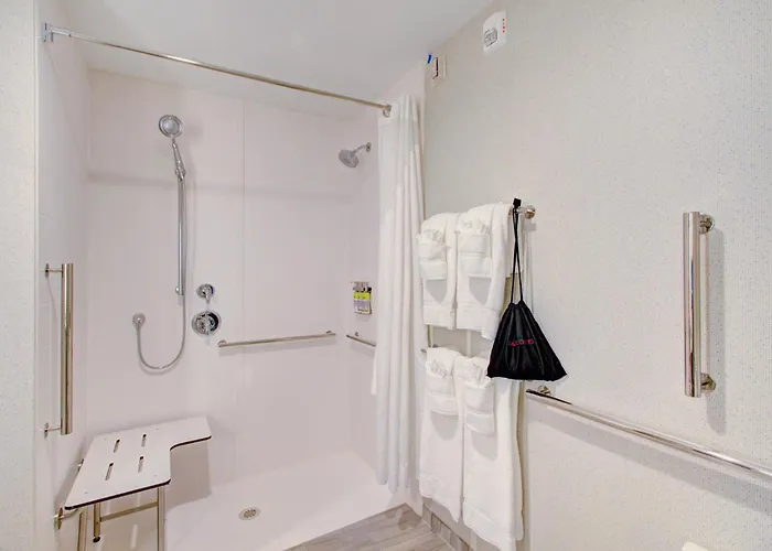 Trip to College Holiday Inn Express & Suites Charlotte Southwest By Ihg