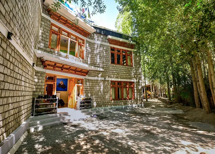 Raybo - Serene Stay With 5 Mins Walk From The Main Market