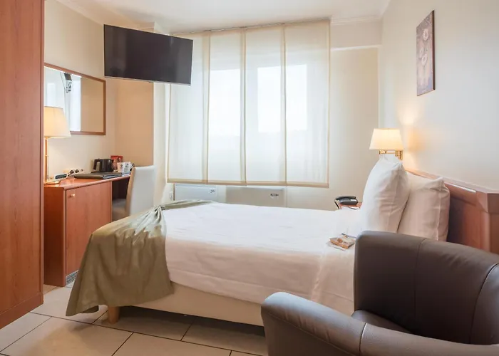  Best Western Plus Grand Victor Hugo