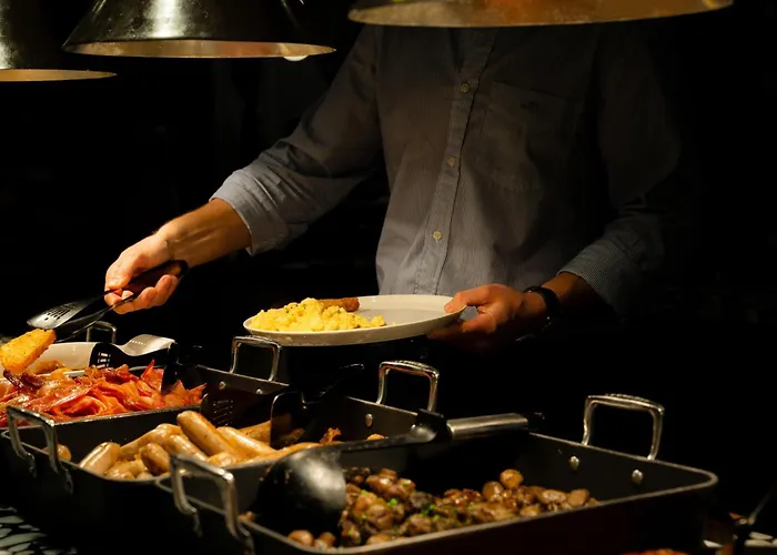 In Luxury hotels Crowne Plaza Melbourne By Ihg