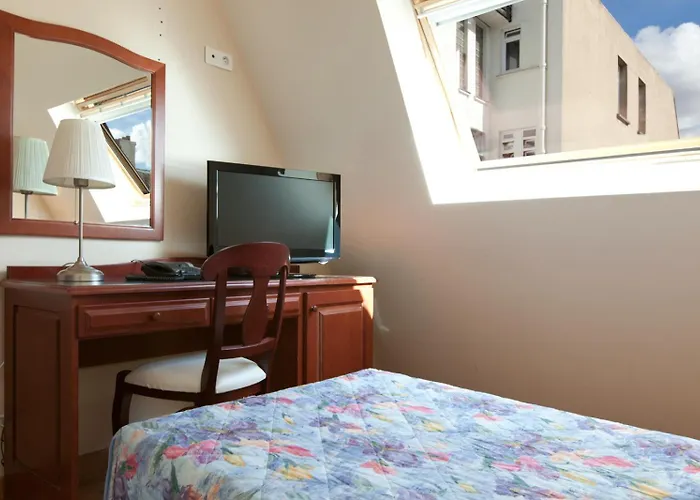Cheap hotels Cosmotel