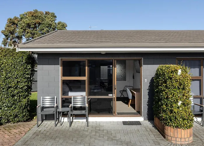 Cobblestone Court - Wenzel s