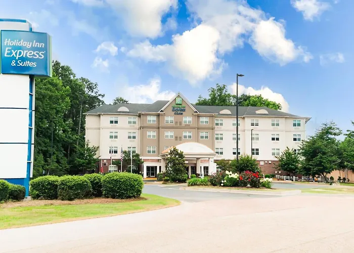 Holiday Inn Express & Suites Lagrange I-85 By Ihg