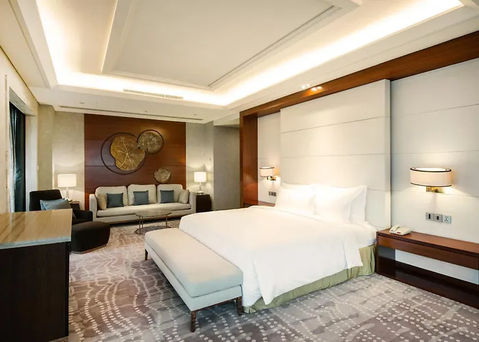 Hotels With Four Stars Holiday Inn Chengdu Xindu By Ihg