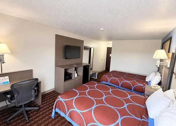 Pets Allowed Hotel Super 8 By Wyndham Wisconsin Dells