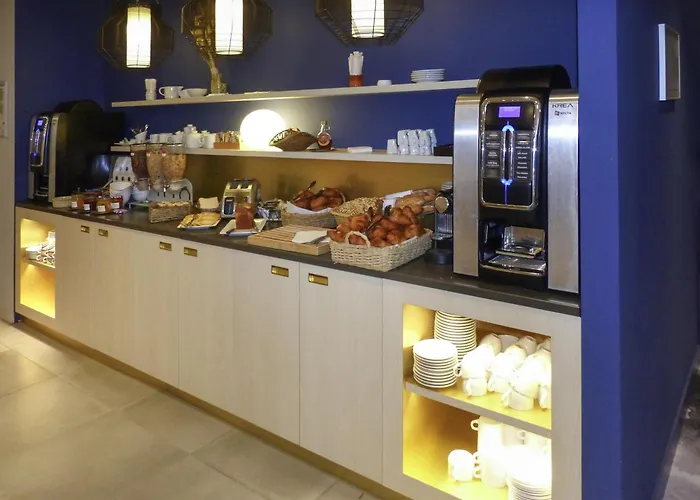  Mercure Macon Bord De Saone