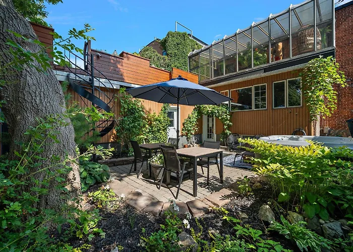 Maison Des Jardins B & B