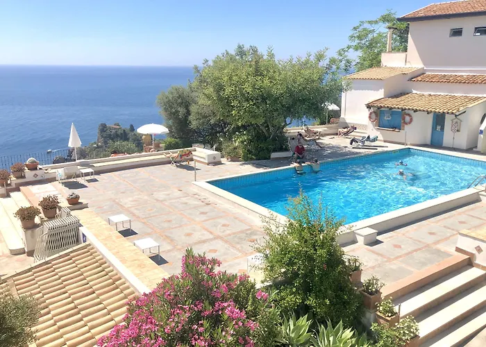 Animaux admis Residence Terra Rossa Taormina
