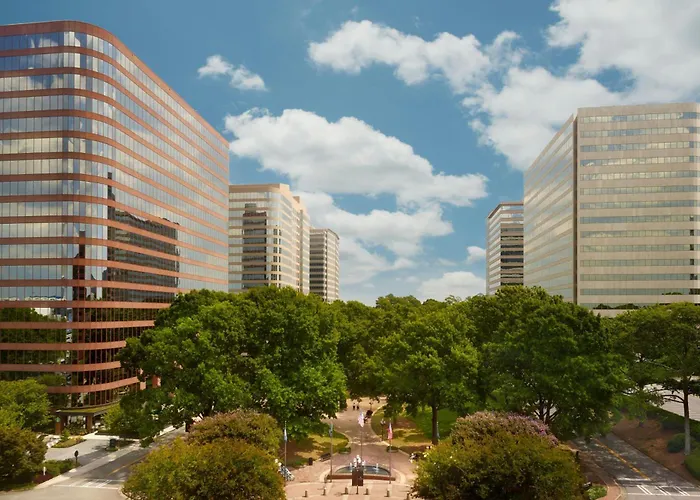 Hotels with tennis Renaissance Atlanta Waverly & Convention Center
