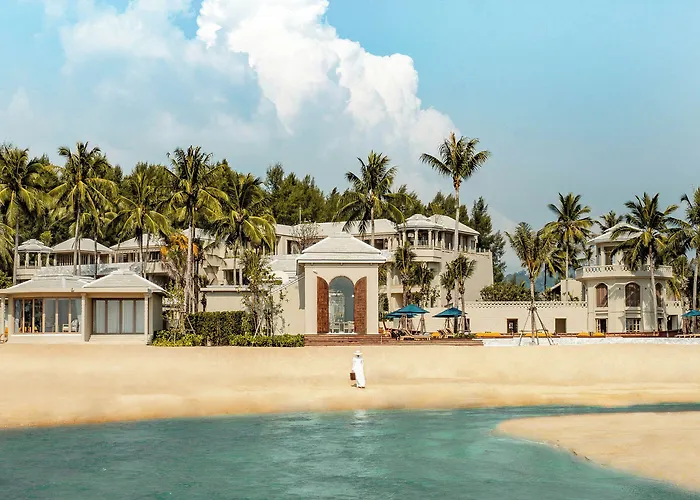 Devasom Khao Lak Beach & Villas
