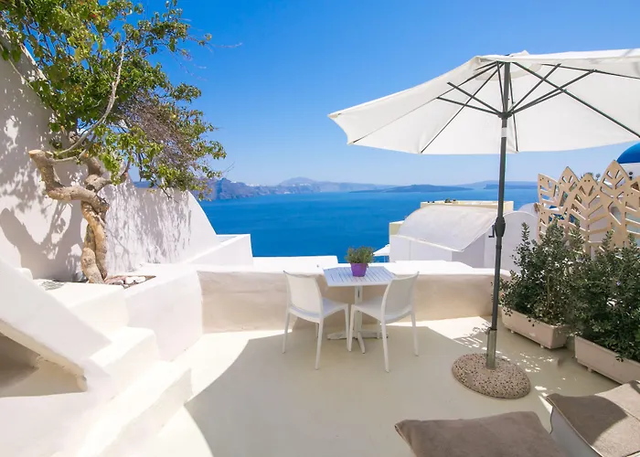 Morfi Cave House