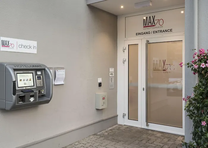 Max70