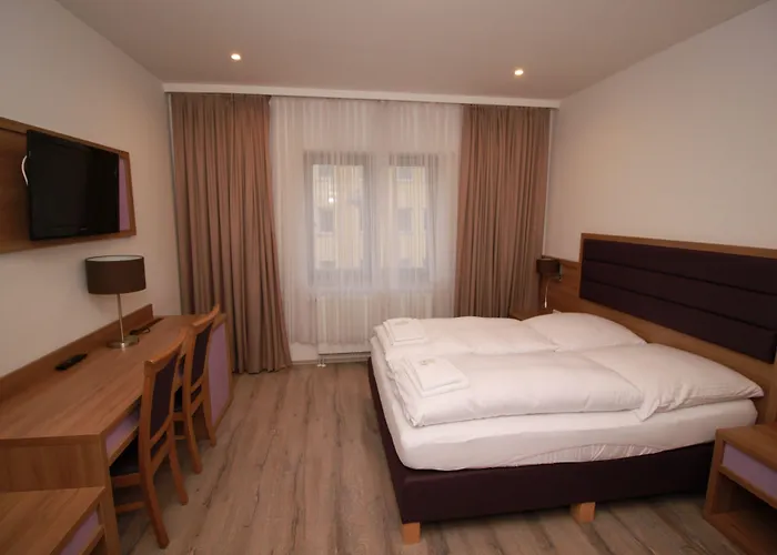 Slamba Hostel