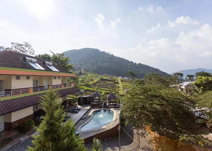 Villa Panderman Indah