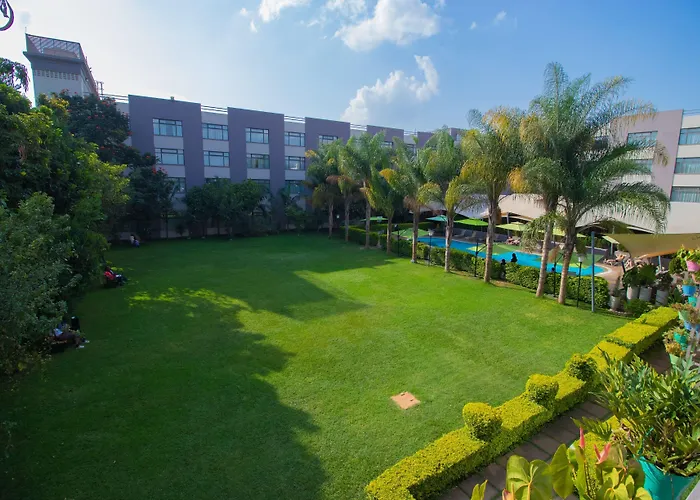 Tamarind Tree Hotel