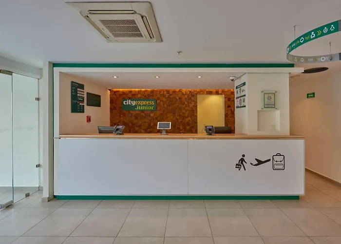 3 star hotels City Express Junior By Marriott Leon Centro De Convenciones