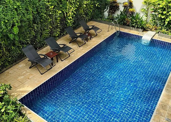 Dinsomon Hotel