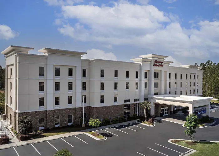 Hampton Inn & Suites
