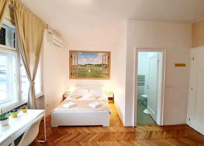  B&B Vila Teslova