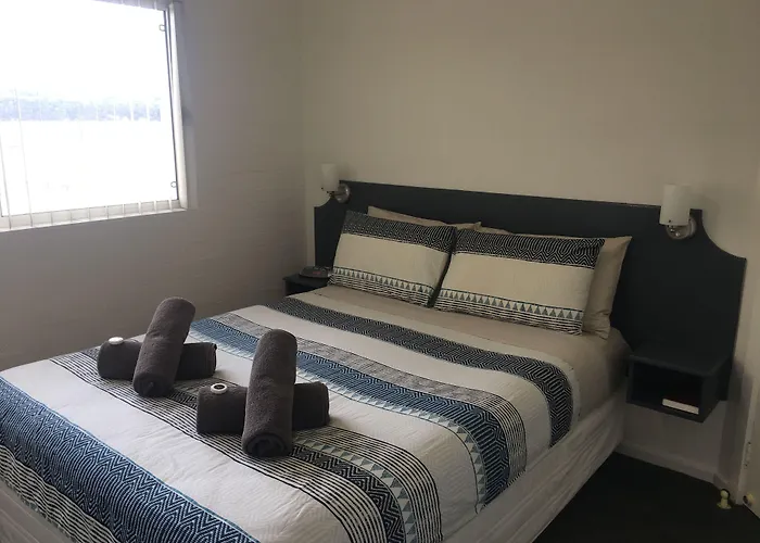 Crown Apartments