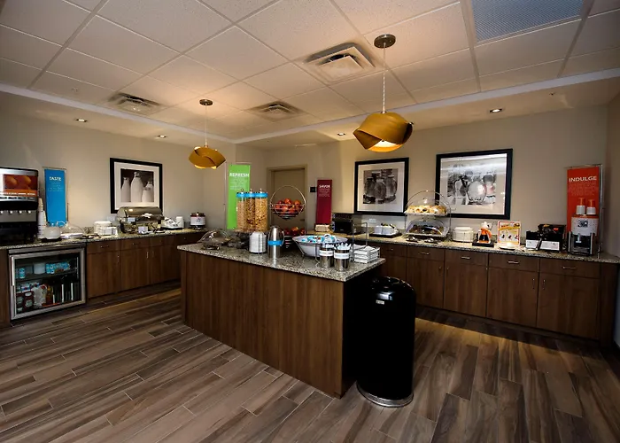 Hampton Inn & Suites , Ns