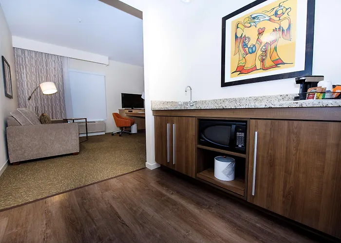 Hampton Inn & Suites , Ns